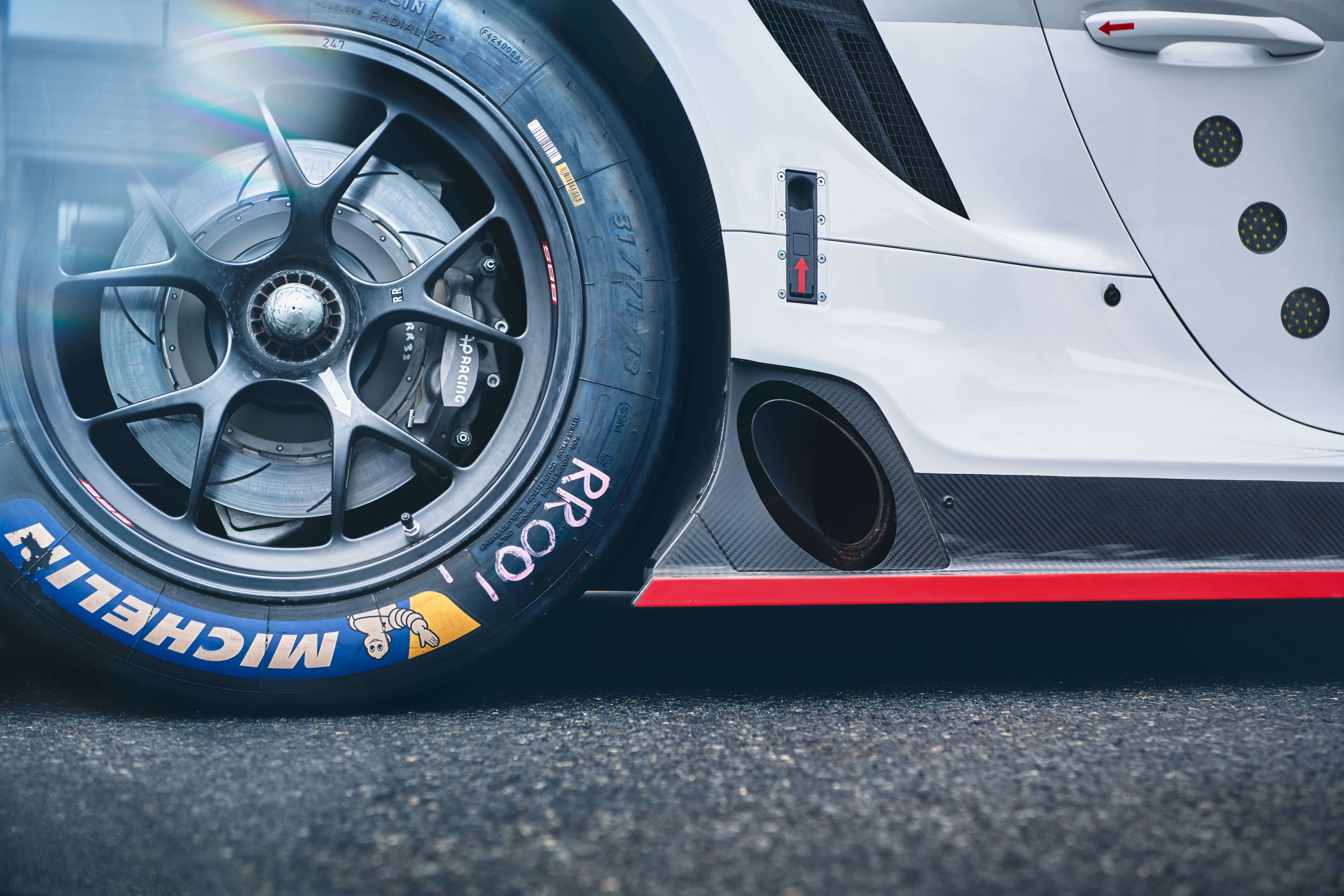 Porsche 911 RSR Reifen und Felge