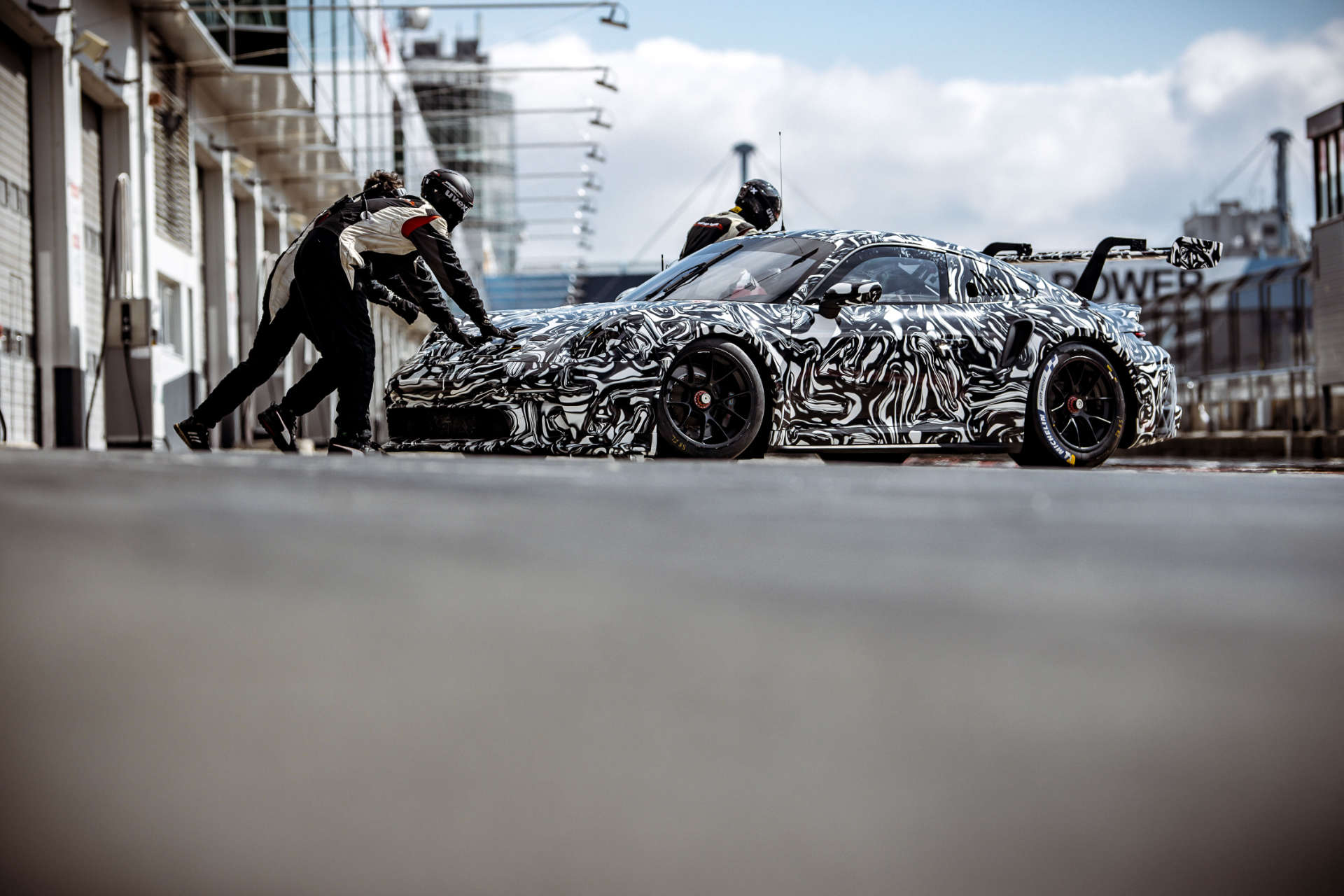 Porsche 911 GT3 Cup Boxengasse Nürburgring