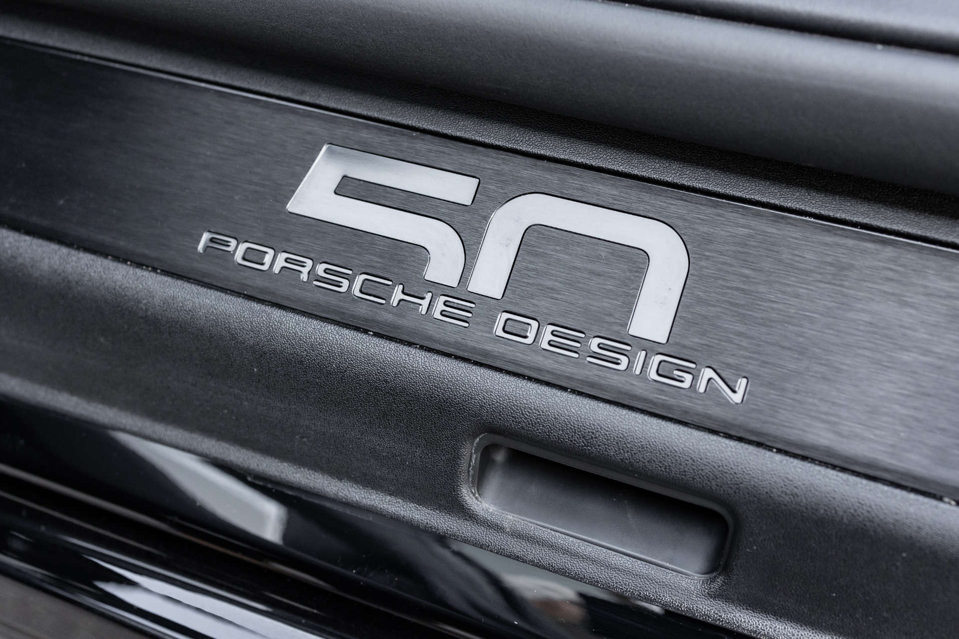 911 Targa Handschuhfach 50 Jahre Porsche Design