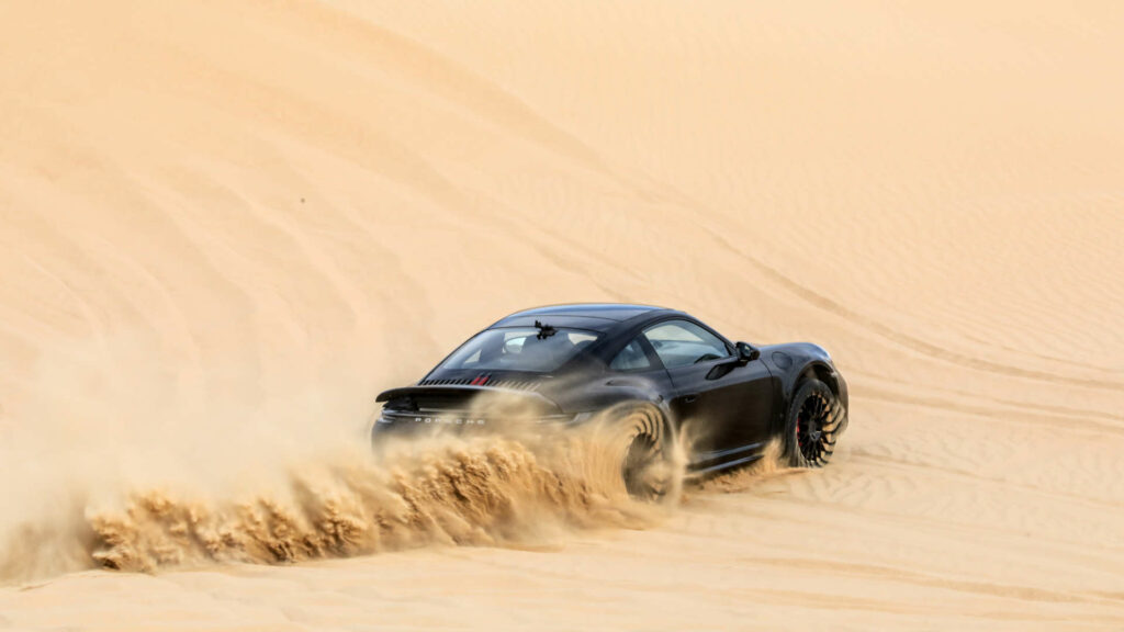 Porsche 911 Dakar Wüste